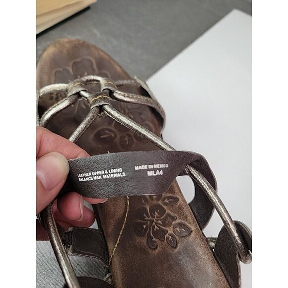 Women's Born Silver Metallic Leather Strappy Wedge Heeled Sandals Size 9 / 40.5 - Picture 10 of 15